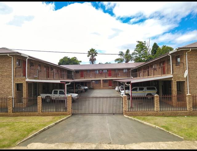 2 BEDROOM FLAT TO LET IN MERRIVALE